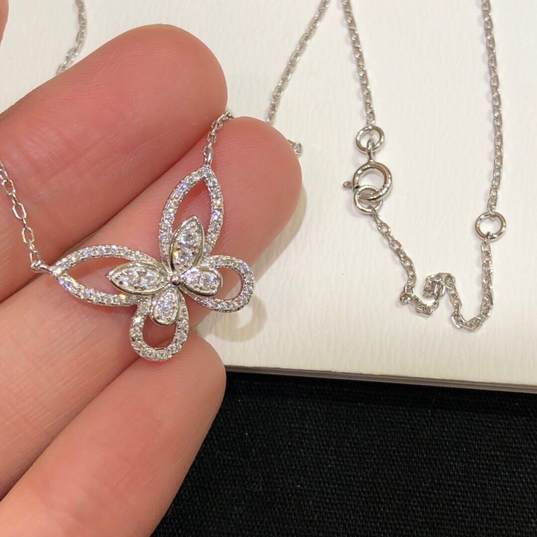 Hollow Fu S925 Silver Plated 18K Gold Full Diamond Butterfly Moissanite Necklace Pendant