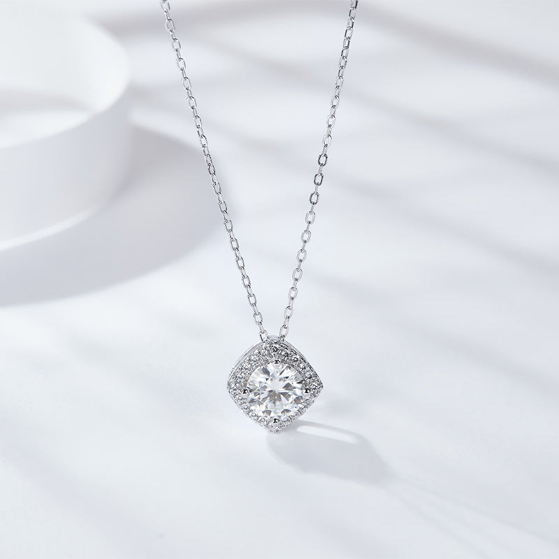 Moissanite pendant one carat square bag pendant sterling silver white gold imitation diamond necklace fashion light luxury square bag clavicle chain