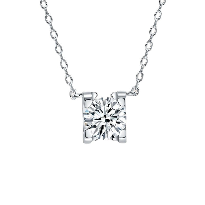 Classic bull head model 1 carat silver inlaid moissanite necklace pendant moissanite jewelry ladies clavicle chain