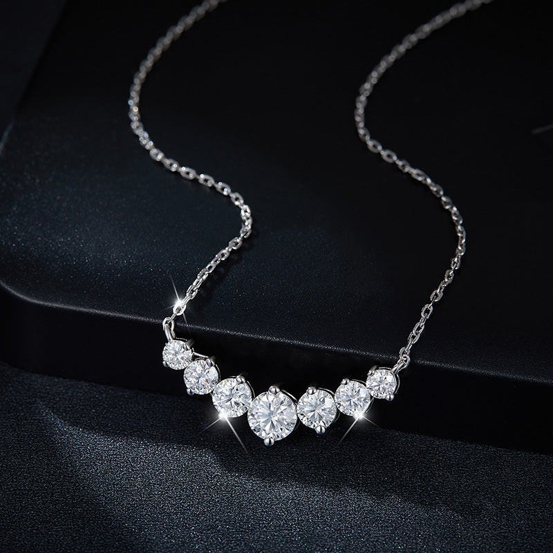 Smile V-shaped classic full diamond moissanite pendant 1.7 carat round necklace