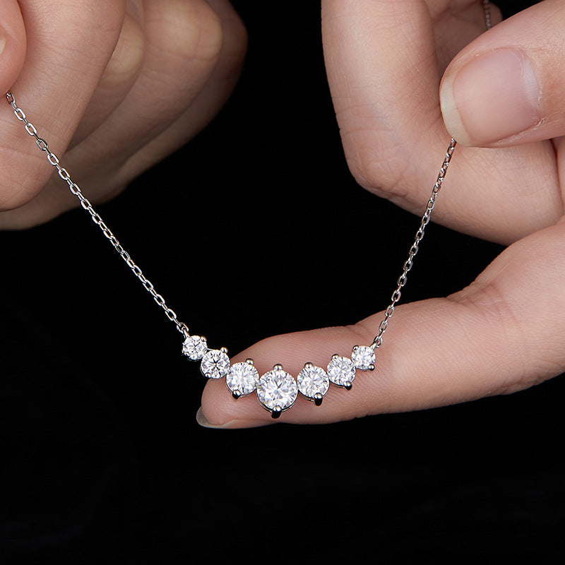 Smile V-shaped classic full diamond moissanite pendant 1.7 carat round necklace