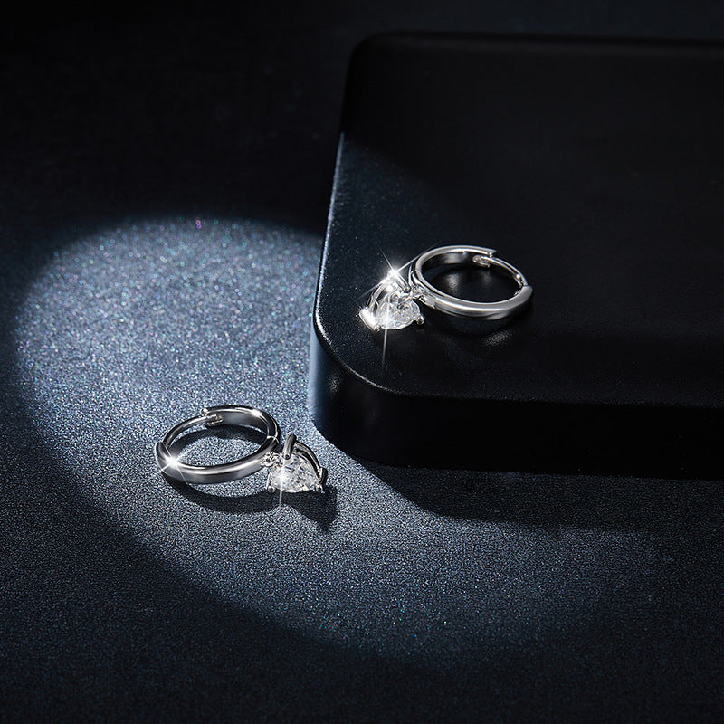 5.0mm heart-shaped full moissanite S925 silver plated 18k gold earrings will not fall