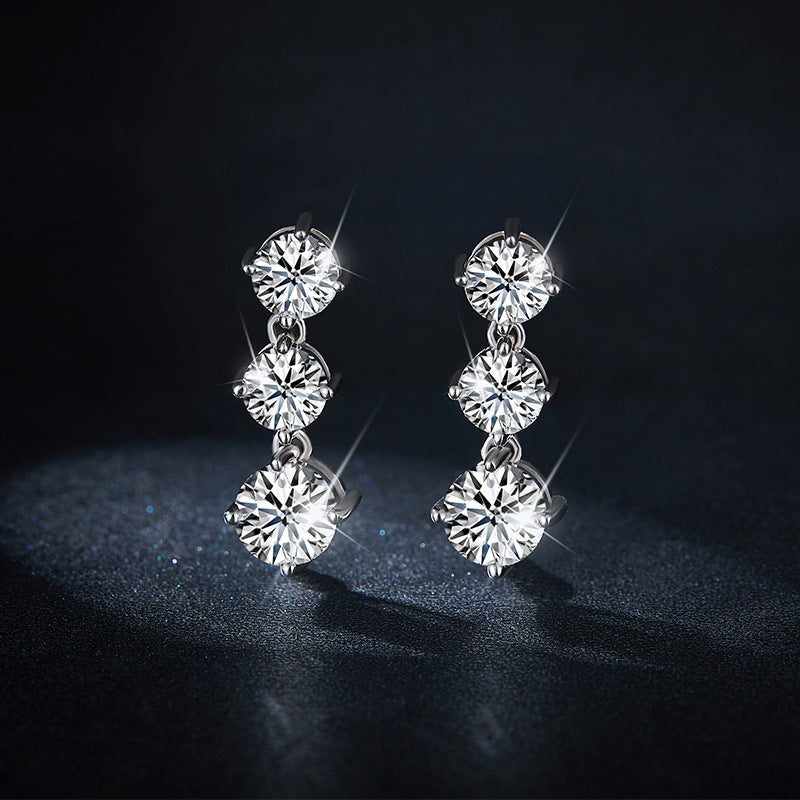 Simple ins style movable four-claw earrings 925 silver gold-plated with 6.0mm moissanite studs